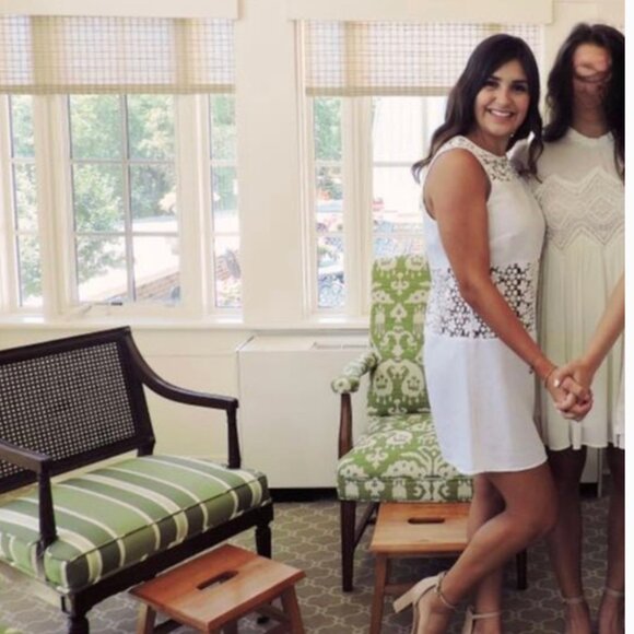 Tory Burch Floral Cut-Out Linen/Cotton Shift Dress in Size Medium - Picture 5 of 10